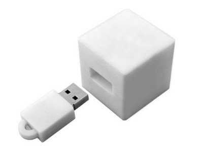 BABY CUBE USB FLASH DRIVE MEMORY STICK in PVC Rubber