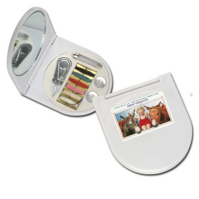 SEWING KIT in White