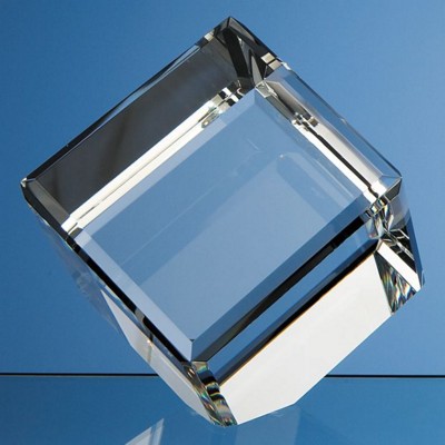 10CM OPTICAL GLASS BEVEL EDGE CUBE PAPERWEIGHT